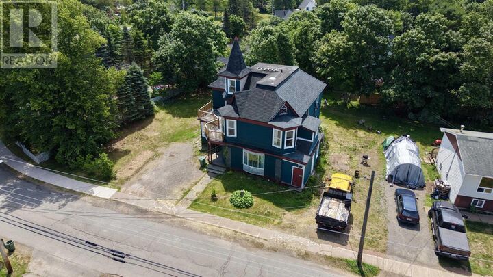 Property Photo:  122 Queen Street  NS B0M 1S0 