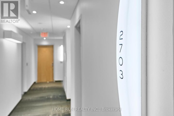 Property Photo: 40 Nepean Street 2703 ON K2P 0X5