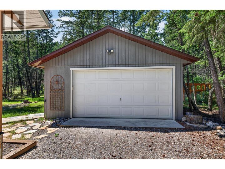 Property Photo: 5375 Dutch Creek Road BC V0B 1L2