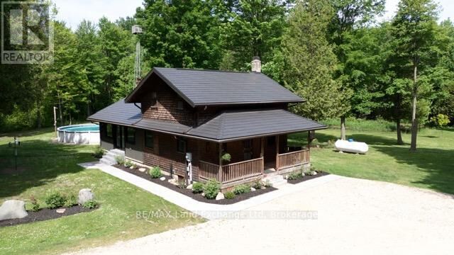 35 Sideroad 10A — photo 1