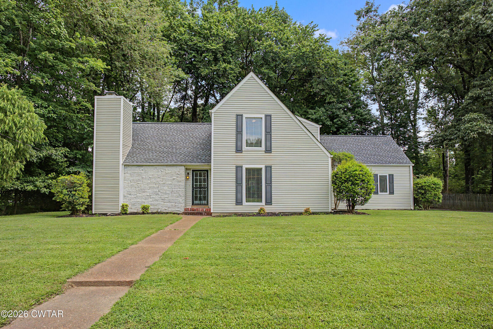Property Photo: 927 Creekwood Drive TN 38012