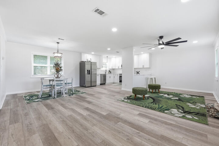 Property Photo:  27 SW Driftwood Parkway  FL 32548 