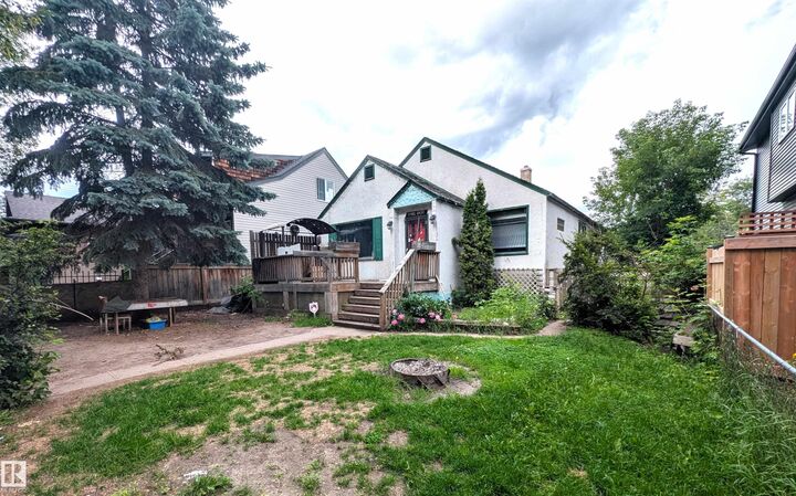 Property Photo: 11455 64 Street NW AB T5W 4H8