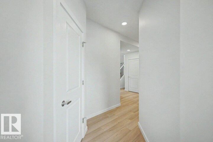 Property Photo:  2378 Muckleplum Way SW  AB T6X 3H1 