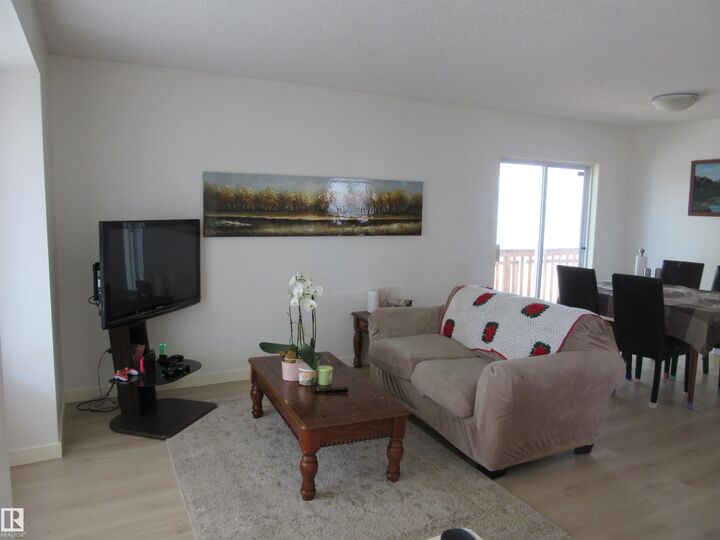 Property Photo:  64 Heatherglen Close  AB T7X 4A3 