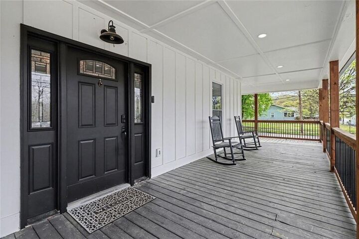 Property Photo: 417 Pennington Ave SW GA 30161