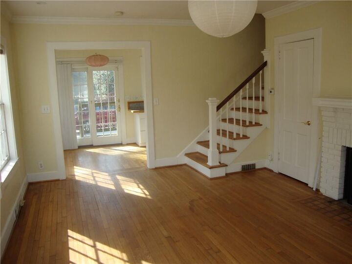Property Photo: 3644 Kingsboro Road NE B GA 30319