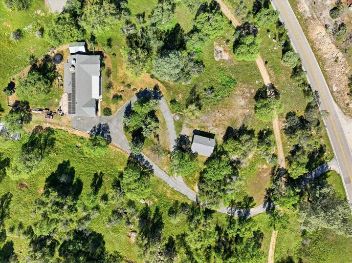 Property Photo: 31749 Road 400 CA 93614