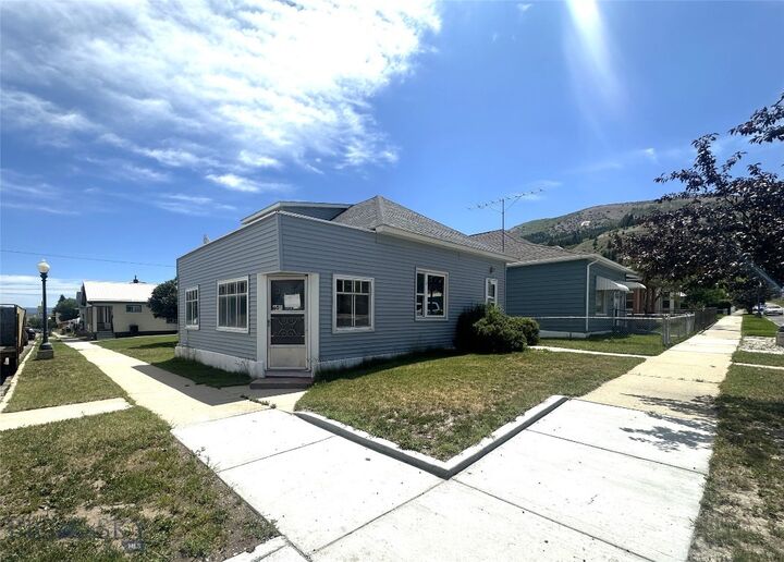 Property Photo: 601 Cherry Street MT 59711
