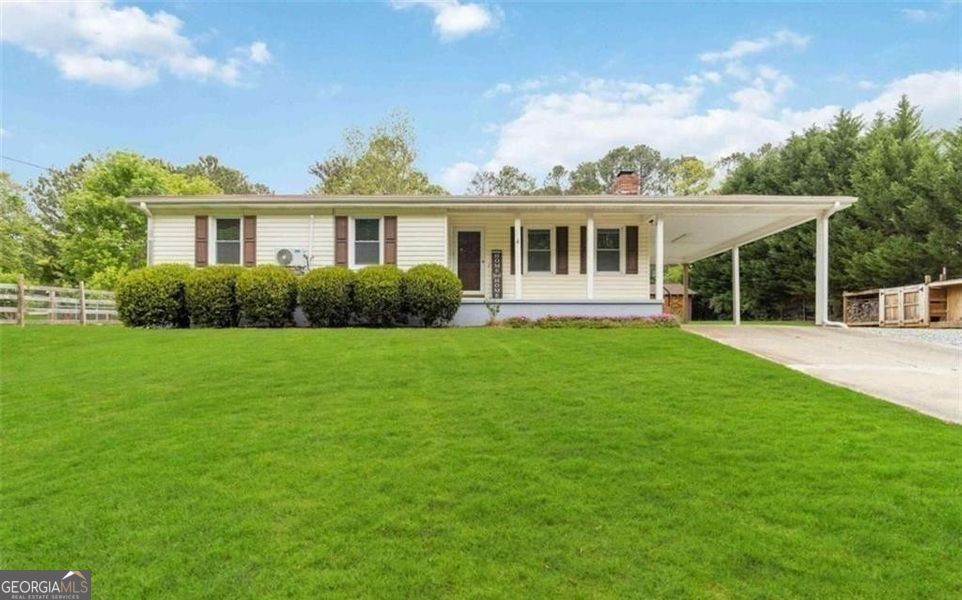 Property Photo: 3040 Land Road GA 30004