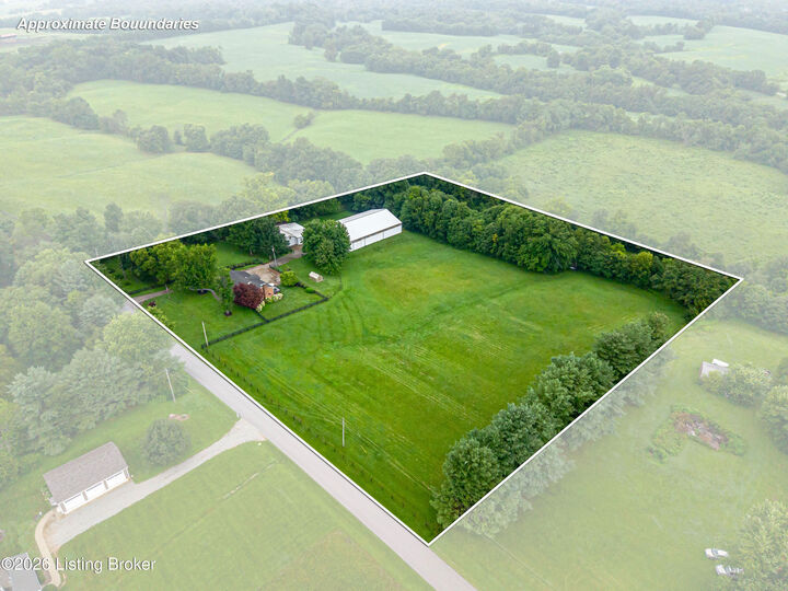 Property Photo:  574 Hinkle Ln  KY 40065 