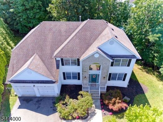 Property Photo: 6 McCune Ct NJ 07052