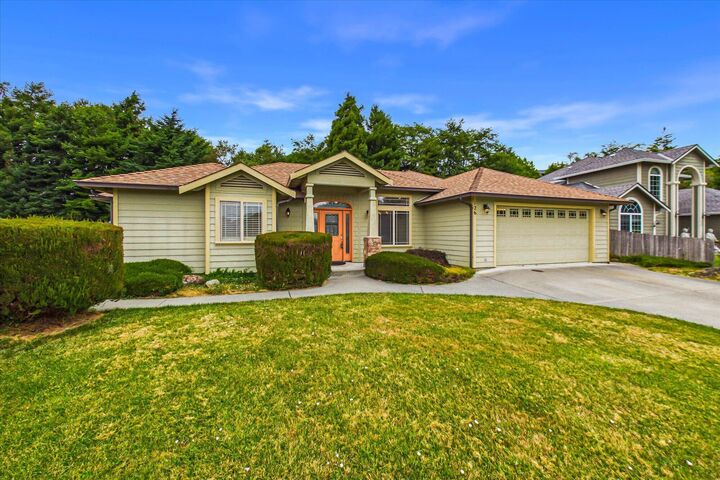 Property Photo: 126 Arizzi Court CA 95540