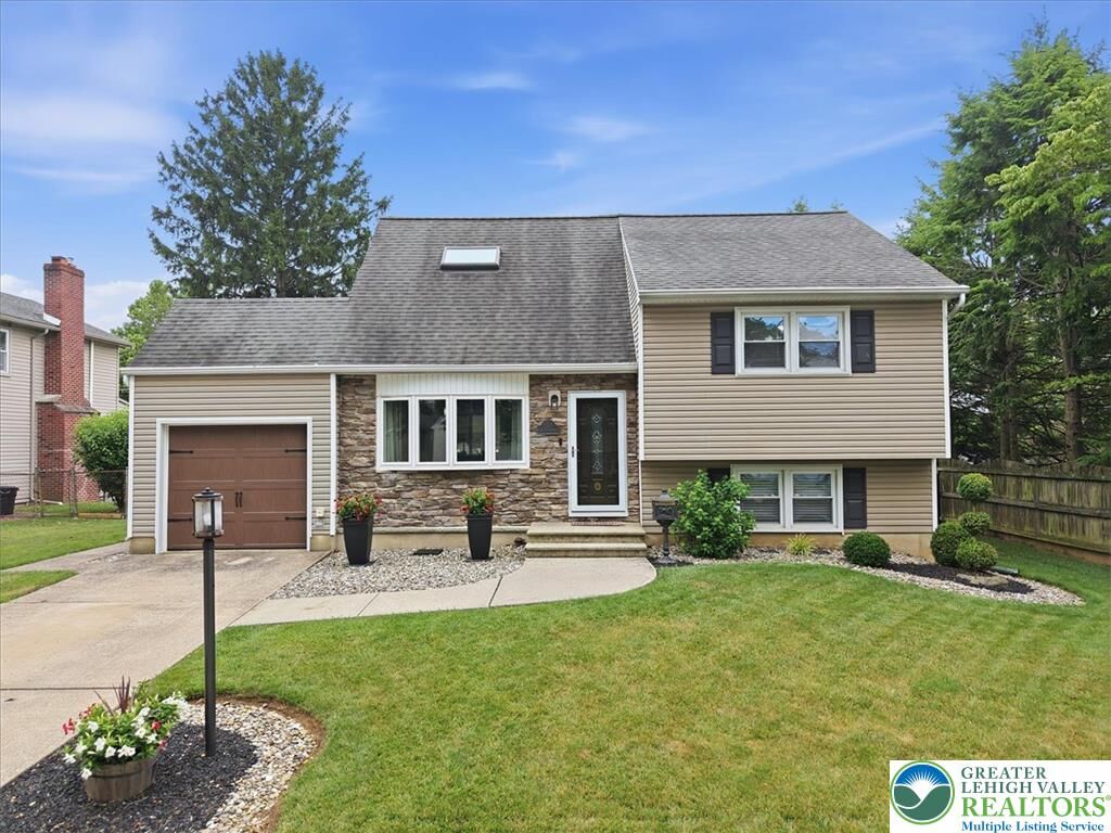 Property Photo:  1928 Woodbury Road  PA 18017 