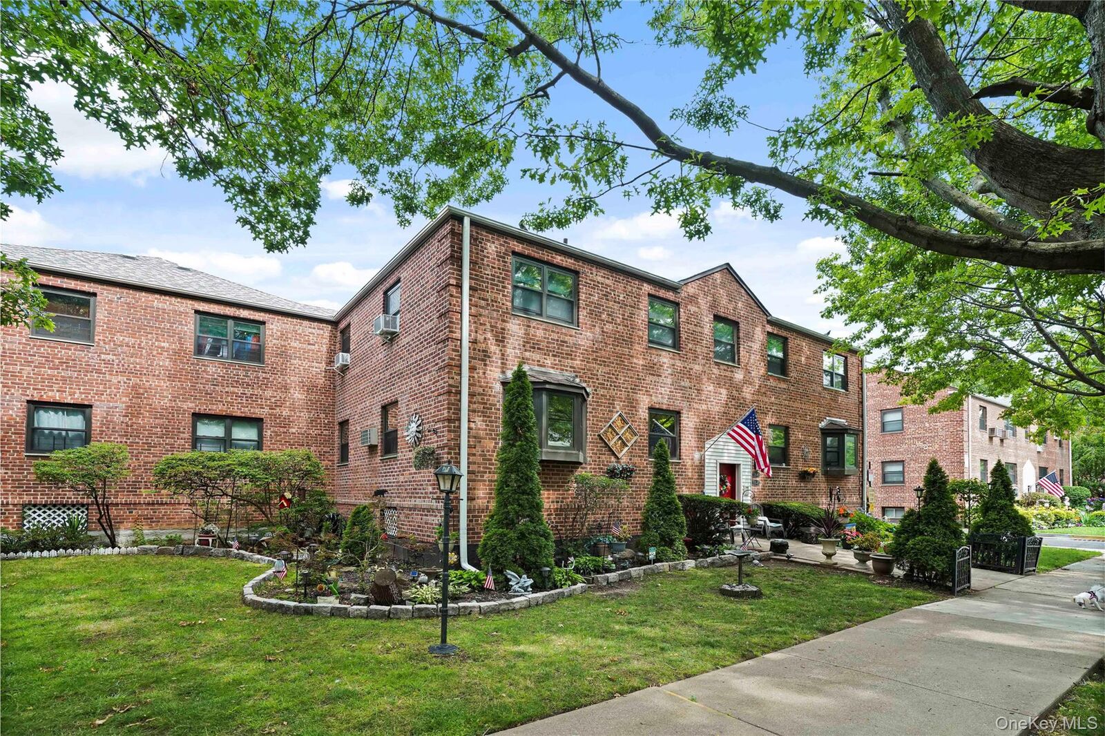 Property Photo:  155-45 81st Street 18  NY 11414 