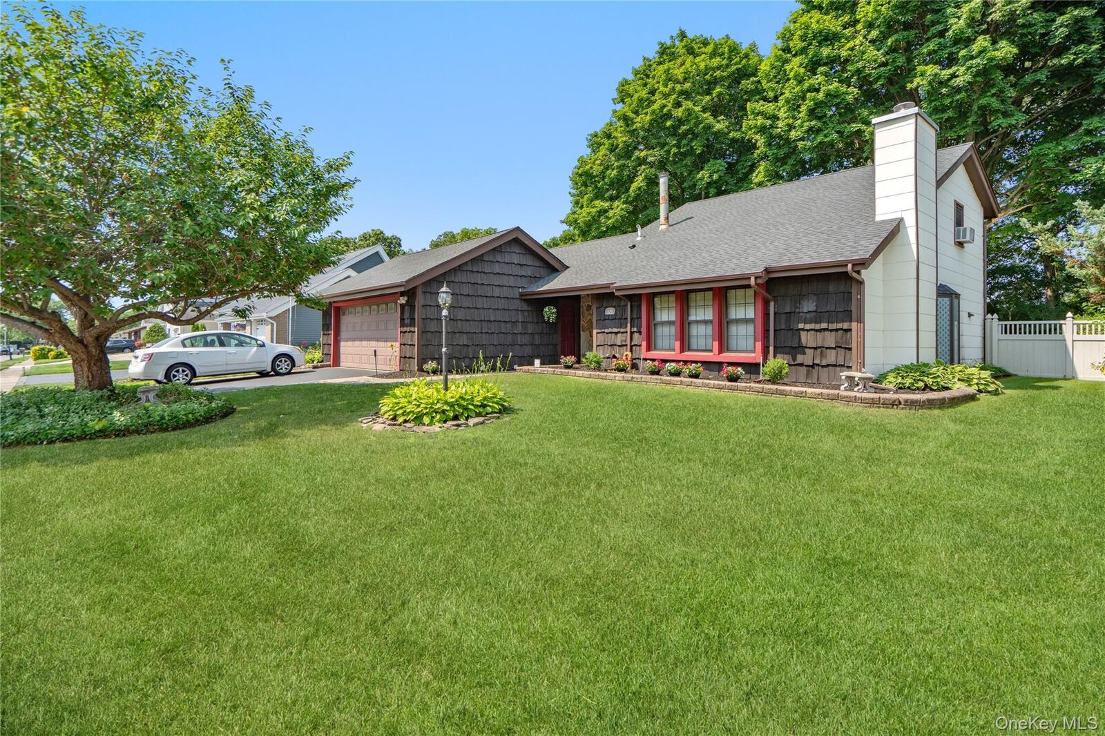 Property Photo:  820 Greenbelt Parkway W  NY 11741 