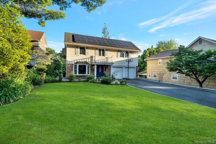 Property Photo: 36 Combes Drive NY 11030