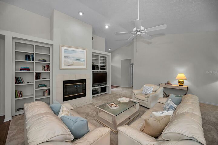 Property Photo: 900 Lucas Lane FL 34677