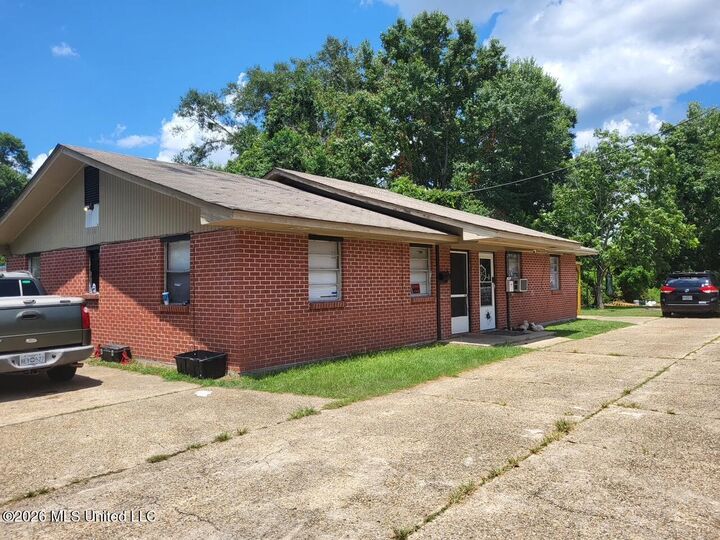 Property Photo: 1226 43rd Avenue MS 39501