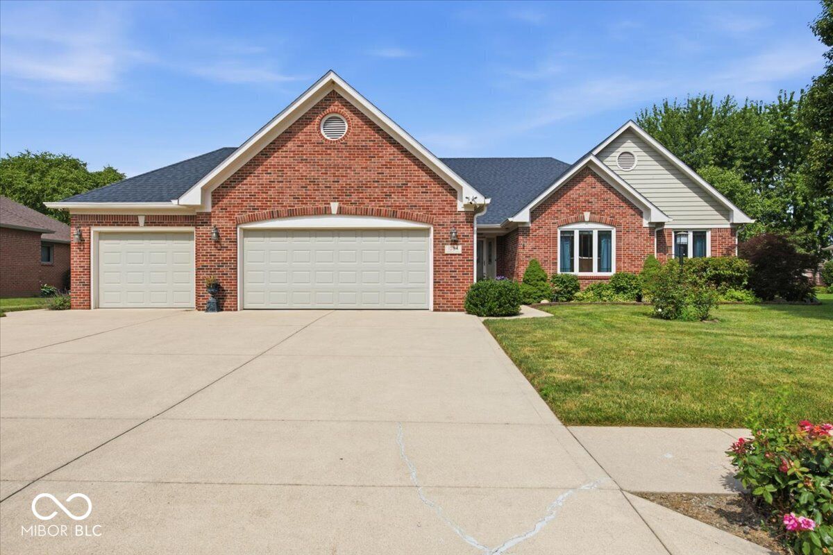 Property Photo: 1094 Brookway Drive IN 46123