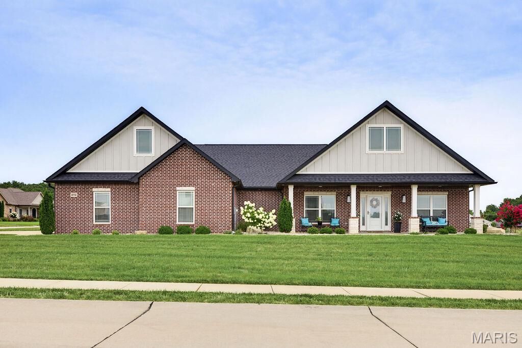 Property Photo:  272 Orange Bowl Drive  MO 63701 