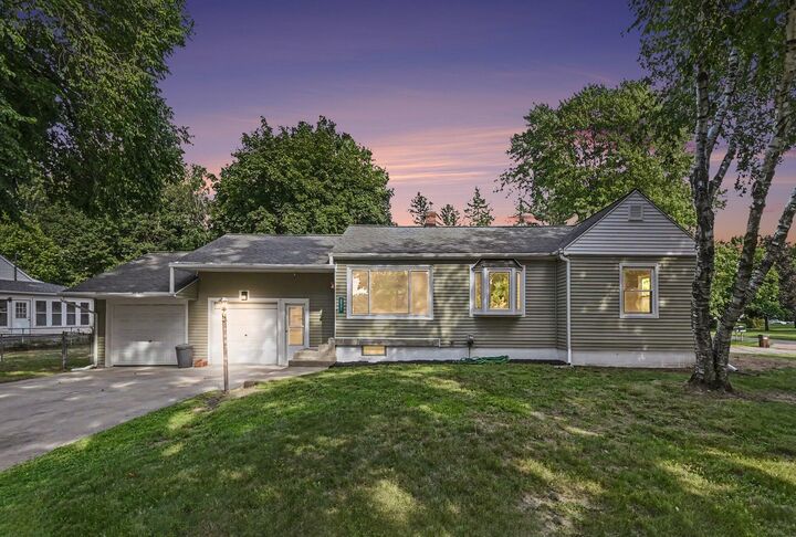 Property Photo:  2531 Ashton Road  MI 49203 