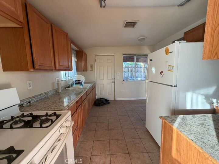 Property Photo:  84661 9th  CA 93562 