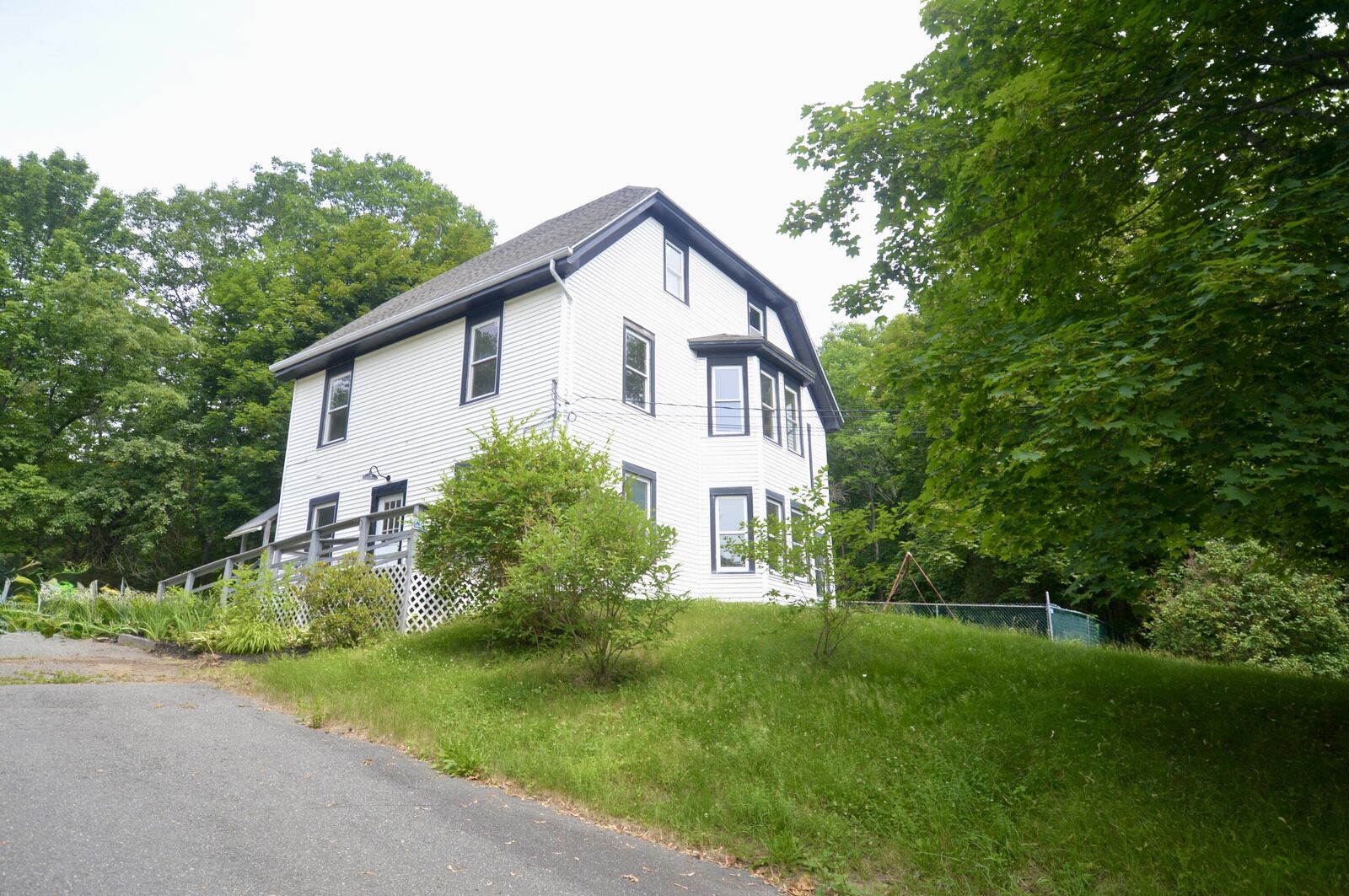 Property Photo:  100 US Route 1  ME 04416 