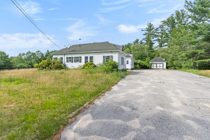 Property Photo:  38 Sampson Lane  ME 04047 