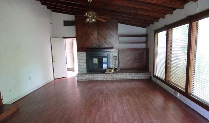 Property Photo: 115 E. Homewood Drive TX 75835