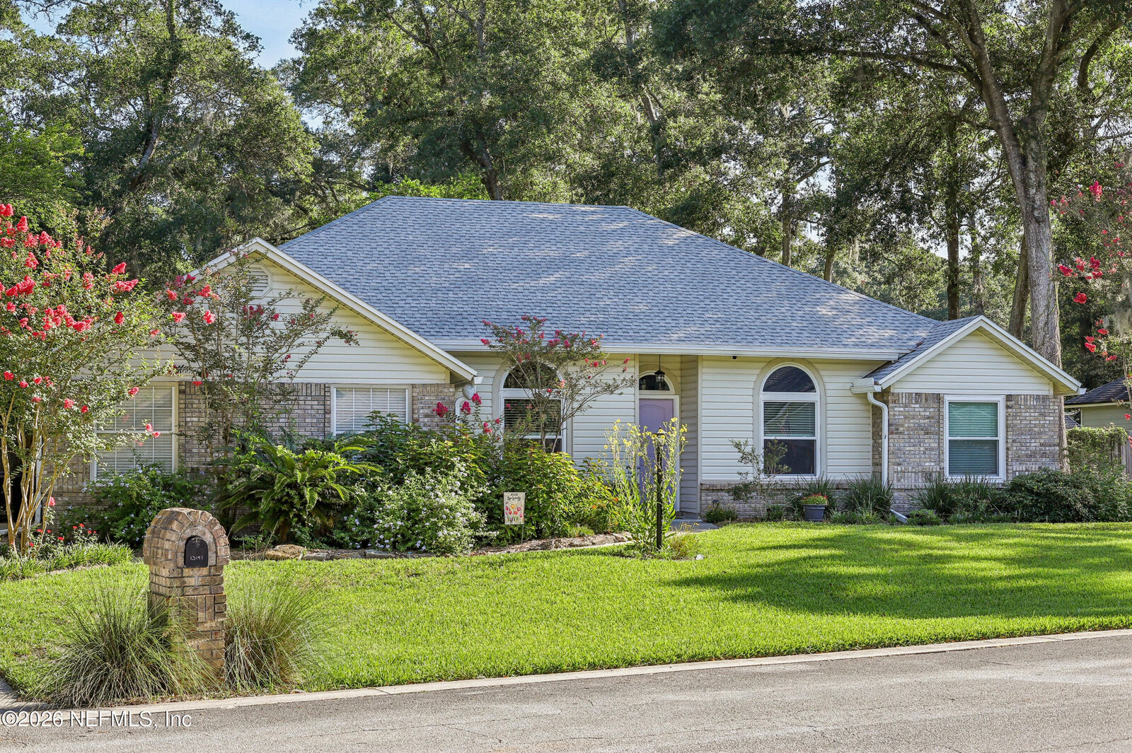 Property Photo:  13141 Ebbtide Court  FL 32225 