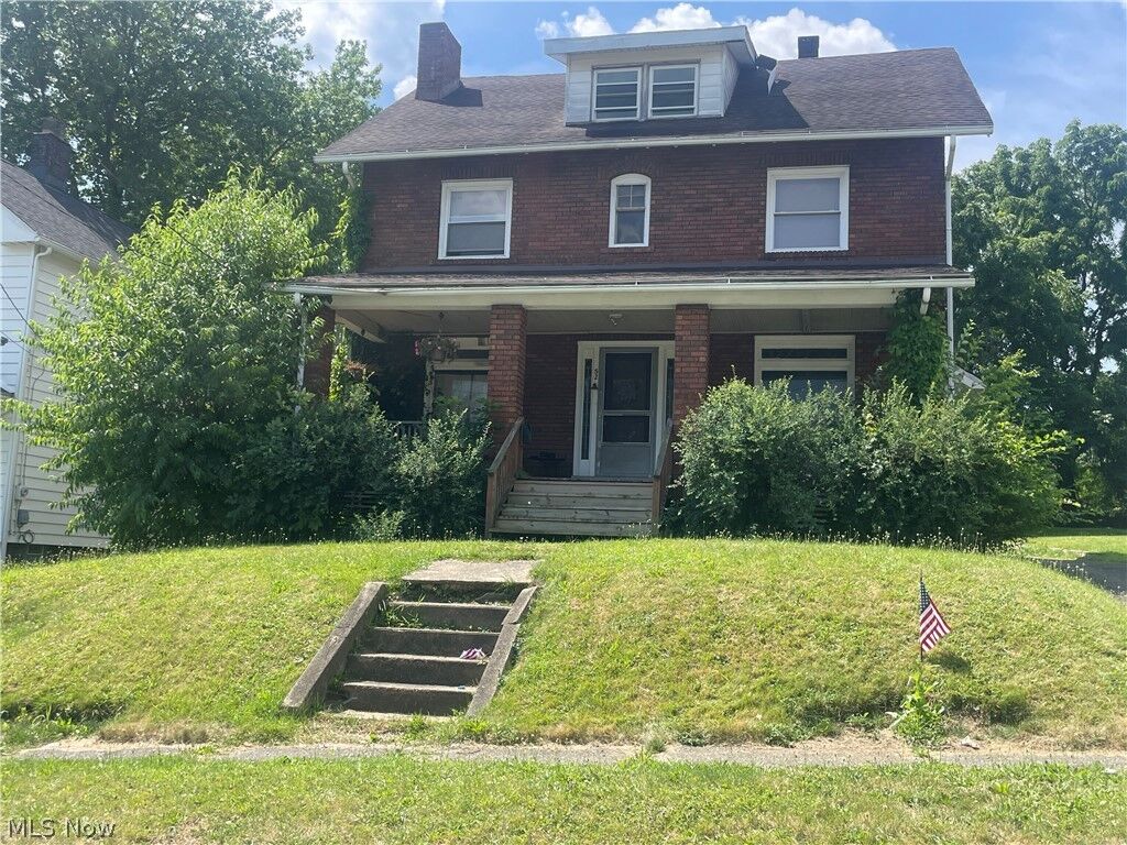 Property Photo:  52 Sexton Street  OH 44471 