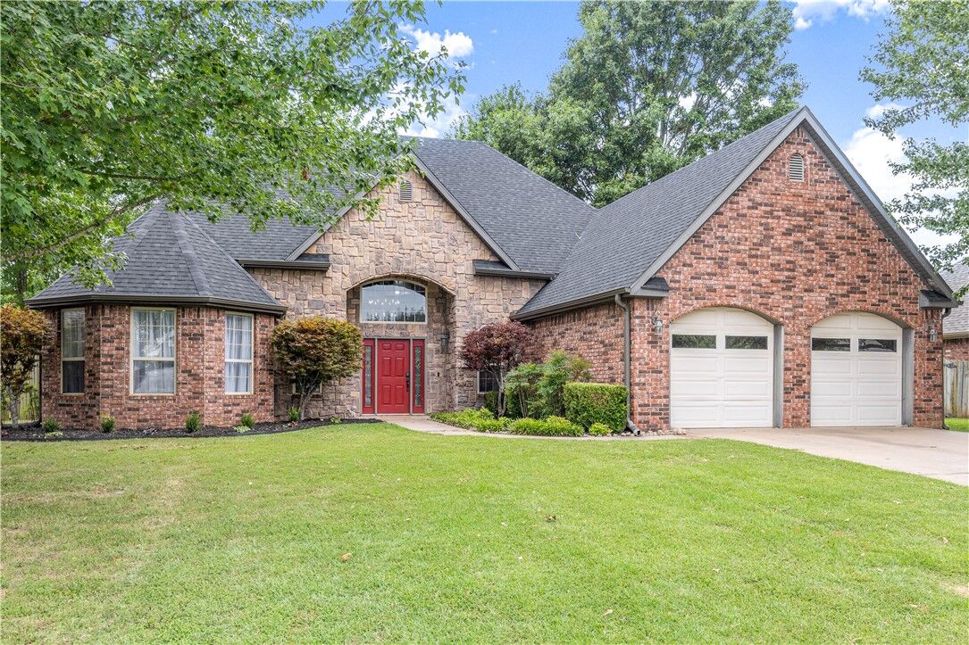 Property Photo: 501 Steele Drive AR 72712