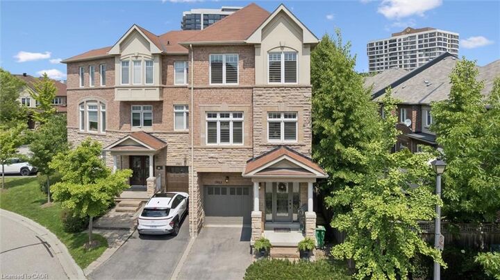 Property Photo:  1983 Rackus Crescent  ON L5J 0A6 