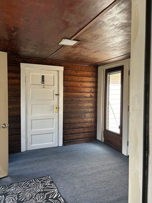 Property Photo:  10 Worcester Rd  MA 01469 