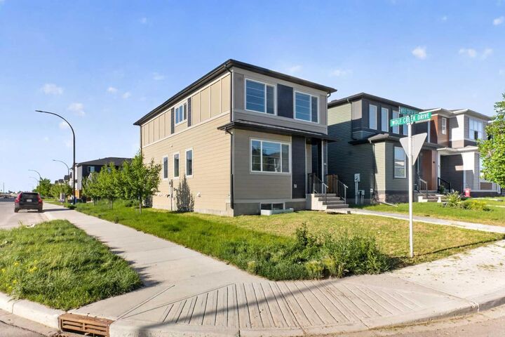 Property Photo:  90 Wolf Creek Rise SE  AB T2X 4X1 