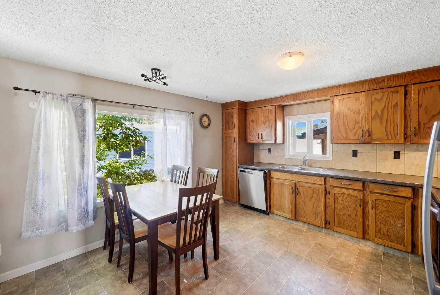 Property Photo: 89 Spring Haven Close SE AB T4A 1G2