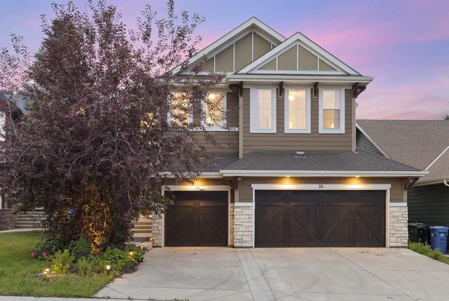 Property Photo:  16 Auburn Sound Crescent SE  AB T3M 0E2 