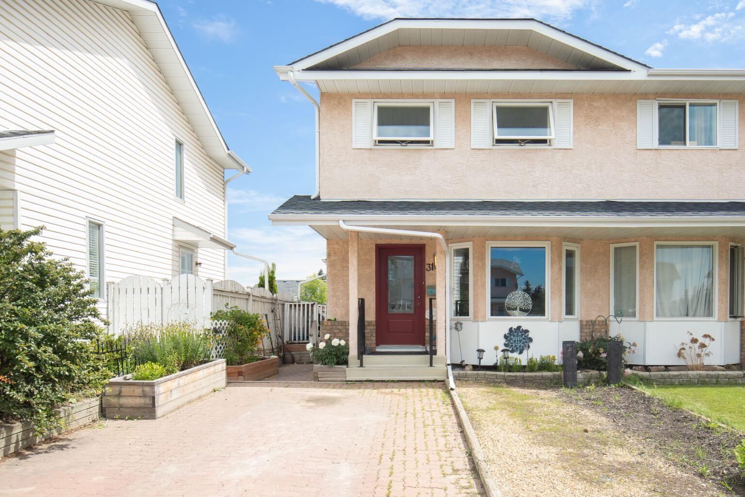 Property Photo:  31 Kirsch Close  AB T4P 3M5 