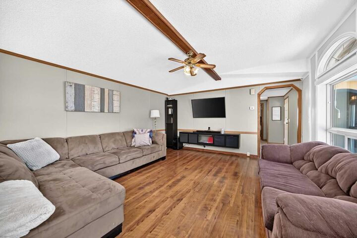 Property Photo:  41 Westmount Drive  AB T0L 0P0 