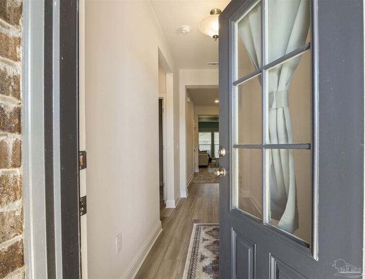 Property Photo:  1649 Slate Dr  FL 32533 