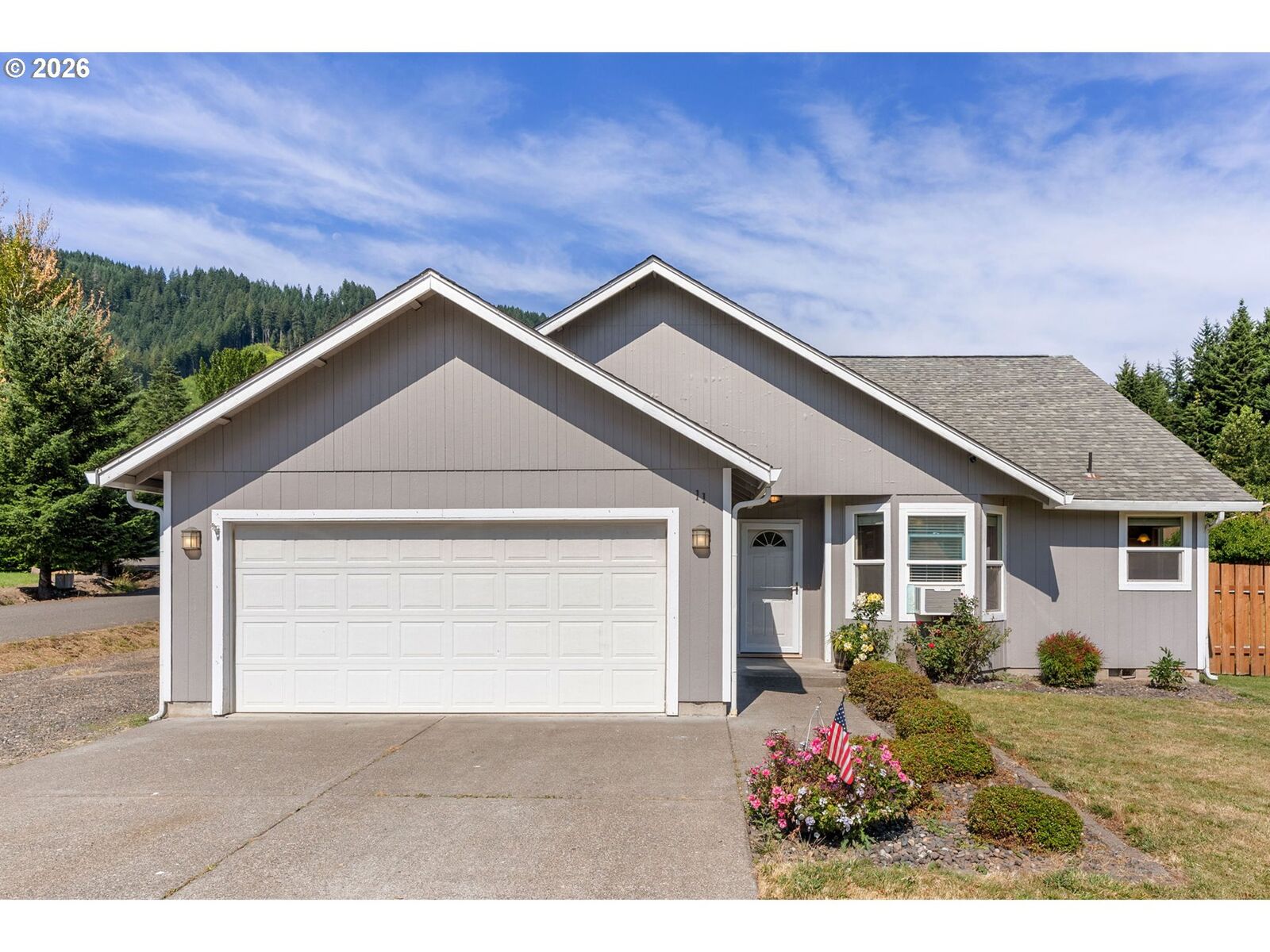 Property Photo: 11 Timber Pl WA 98610