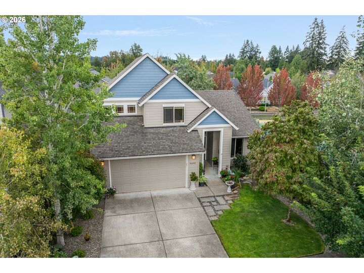 Property Photo:  40442 Therese St  OR 97055 