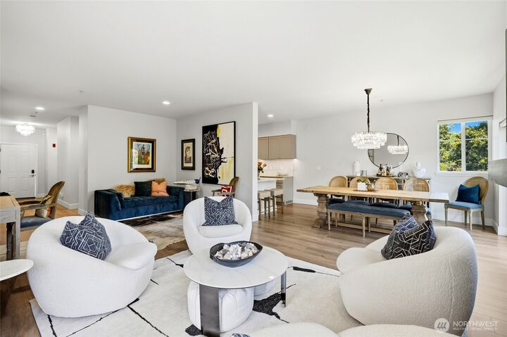 Property Photo: 17432 Bothell Way NE B-307 WA 98011