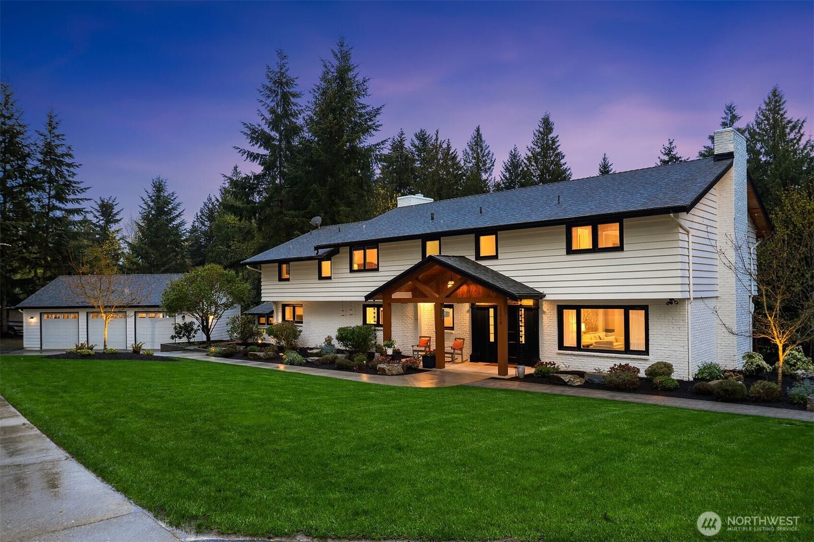 Property Photo: 15018 152nd Avenue NE WA 98072