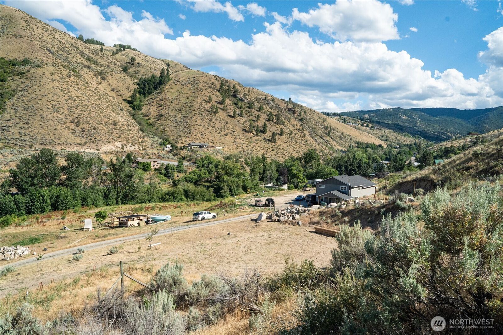 Property Photo:  224  Hillcreek Lane  WA 98801 