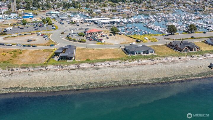 Property Photo: 2207 Skyline Way WA 98221