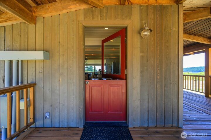 Property Photo:  44  Lopez Way  WA 98221 