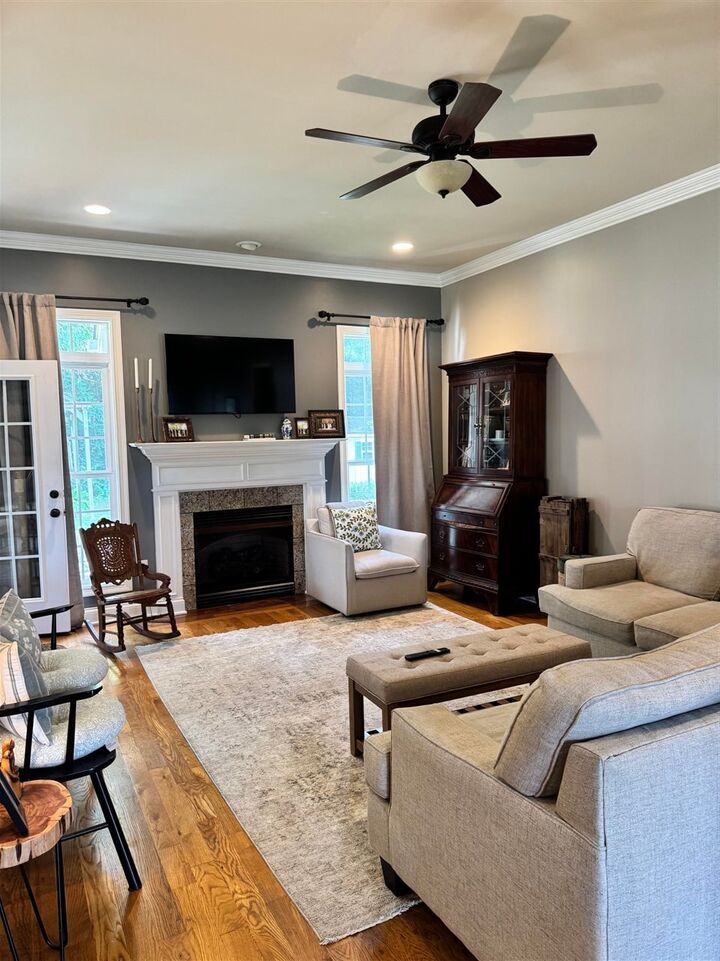 Property Photo:  211 Hayden Heady Circle  KY 42101 