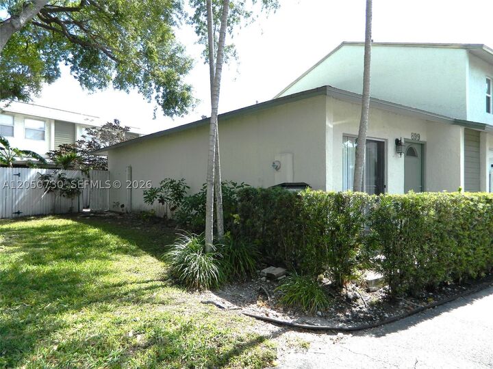Property Photo:  899 Crystal Lake Dr 899  FL 33064 
